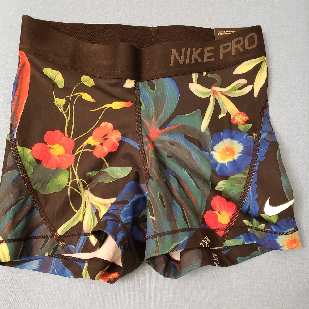 Nike 3" compression shorts